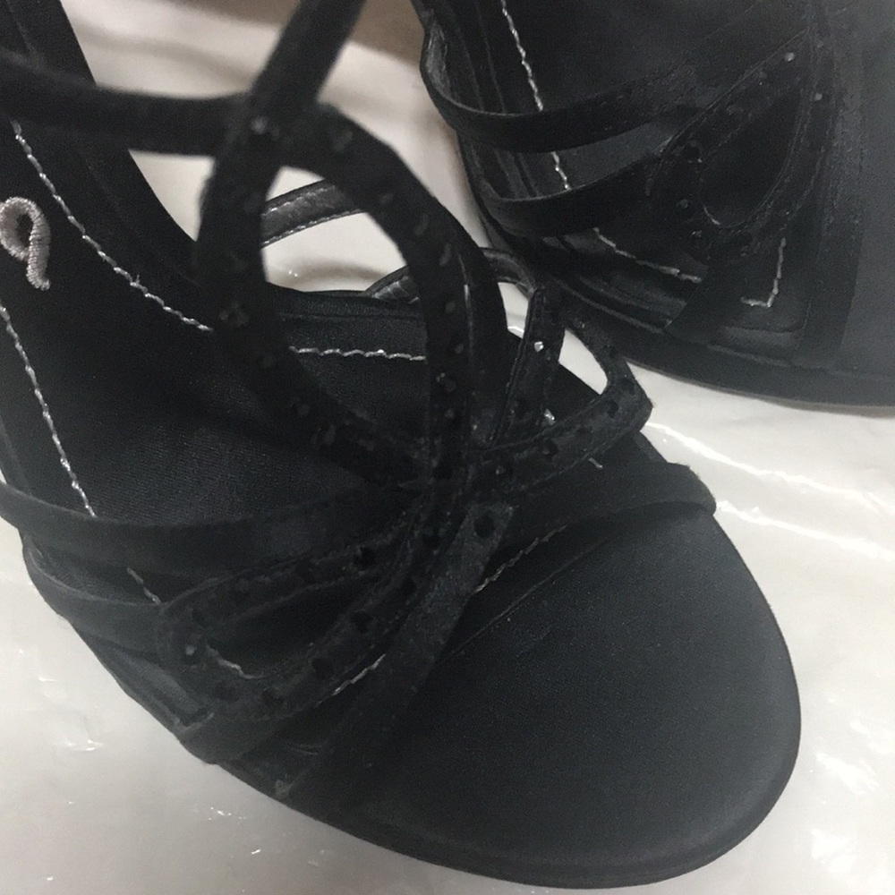 “Nina” black strappy dressy heels size 5.5 - Picture 5 of 9